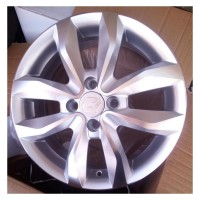 Литой колесный диск Renault Replica RN92 SF 6,0x15 4x100 ET50 D60,1